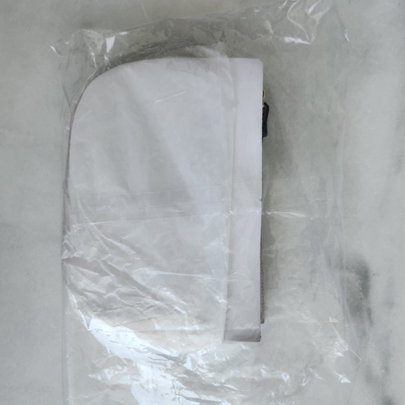 Lo & Sons Waverley 2 Pink Rose Quartz crossbody / wristlet / belt bag w/ gold hw - Picture 12 of 12